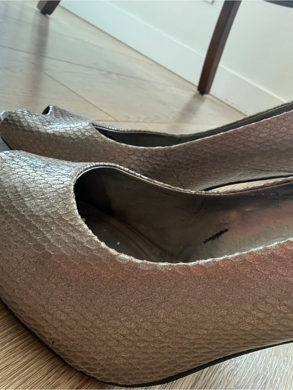 Metallic Peep-Toe High Heels in Metallic Taupe\Gray - Picture 2 of 15